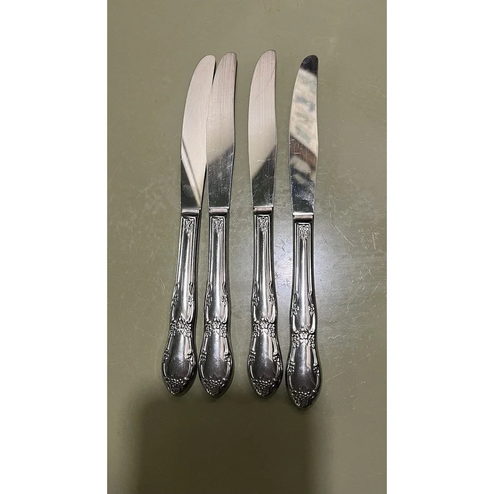 Unmarked Stainless Dinner Knives Set of 4 Floral Leaves And Scrolls